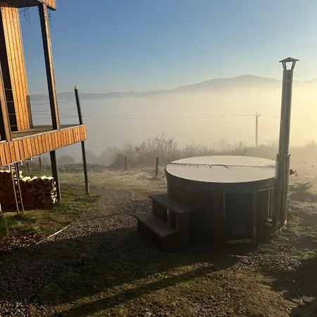 Under Sky - з теплим басейном ,чаном-джакузі, панорамною ванною та Playstation 5 בית נופש סלאבסקה